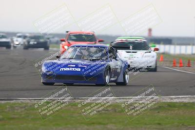 media/Jan-18-2026-CalClub SCCA (Sun) [[8bc6468723]]/Group 5 Race/Turn 1/